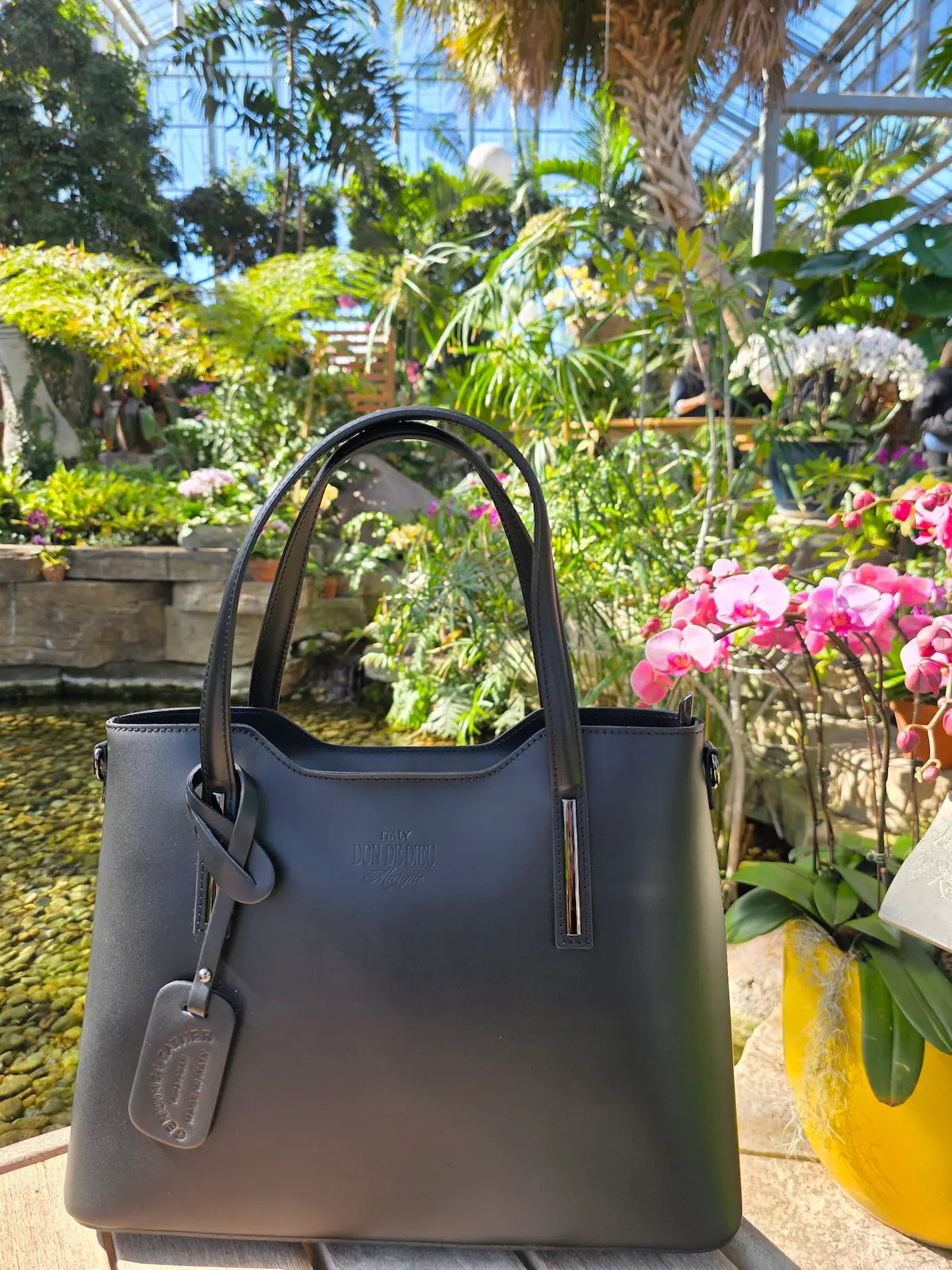 Black Italian leather handbag with logo – Don de Dieu Marque