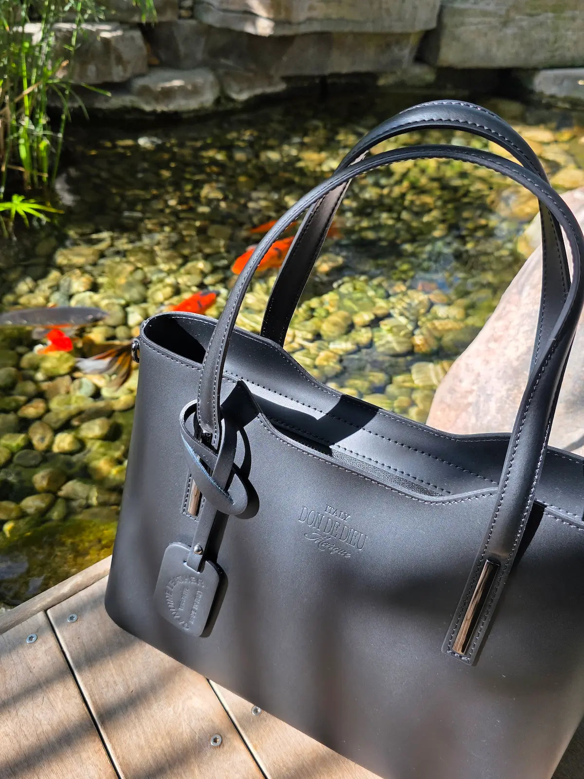 Elegant Italian leather handbag — Don de Dieu Marque
